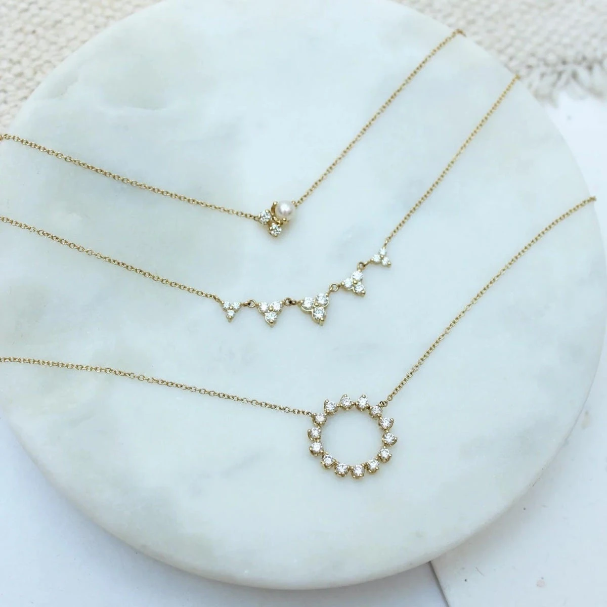 14K Linked Graduated Diamond Trio Necklace 4 14K Linked Graduated Diamond Trio Necklace - Image 2