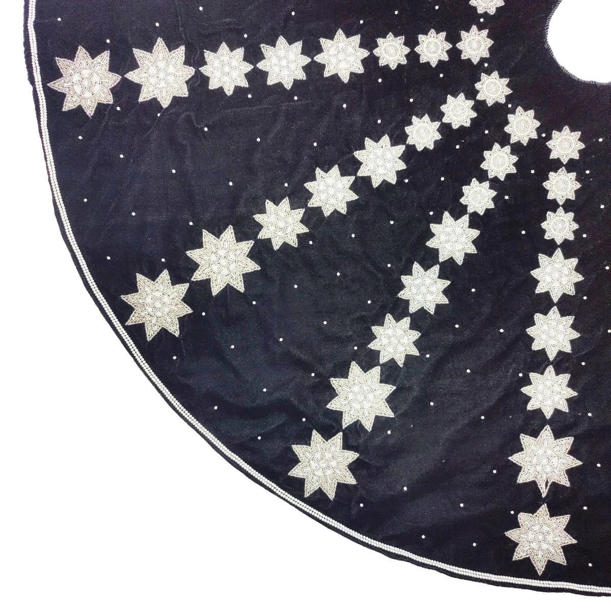 Black Velvet Tree Skirt With Silver Bead Stars & Pearls 3 Black Velvet Tree Skirt With Silver Bead Stars & Pearls