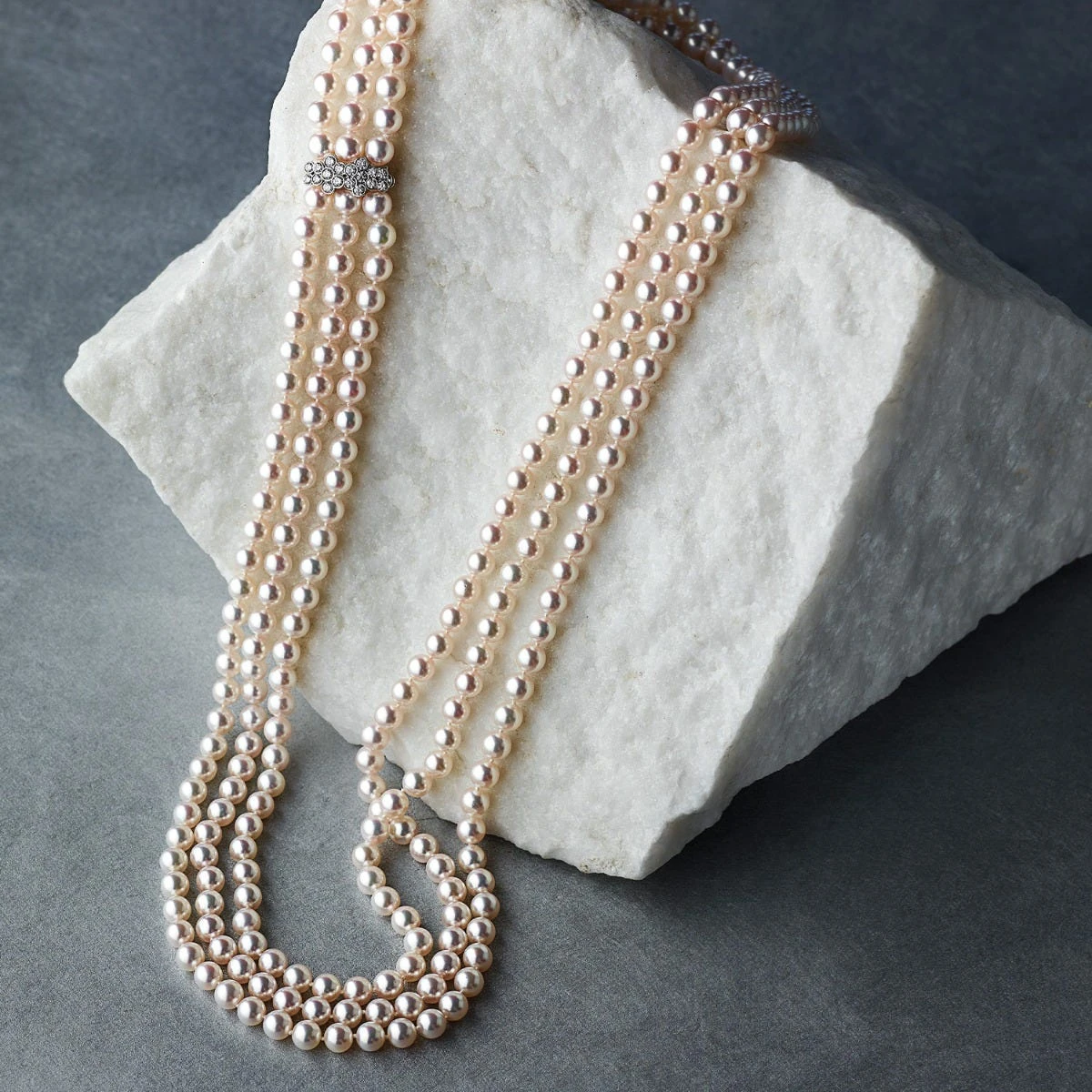 Akoya 3-Row Bublina Pearl Necklace 4 Akoya 3-Row Bublina Pearl Necklace - Image 2