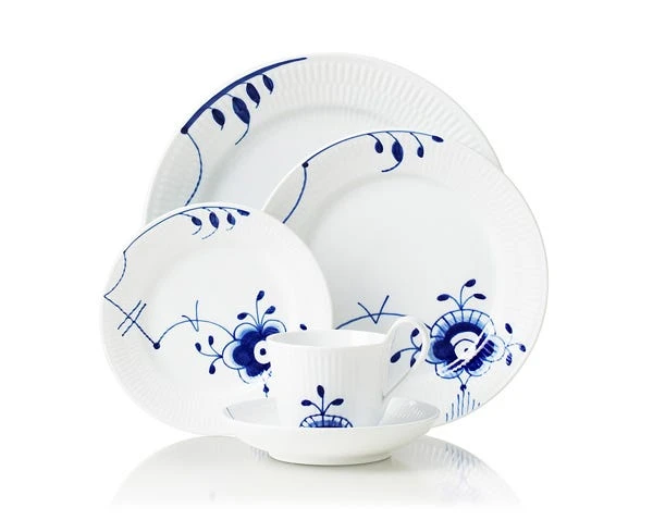 Royal Copenhagen Blue Fluted Mega Dinnerware 4 Royal Copenhagen Blue Fluted Mega Dinnerware - Image 2