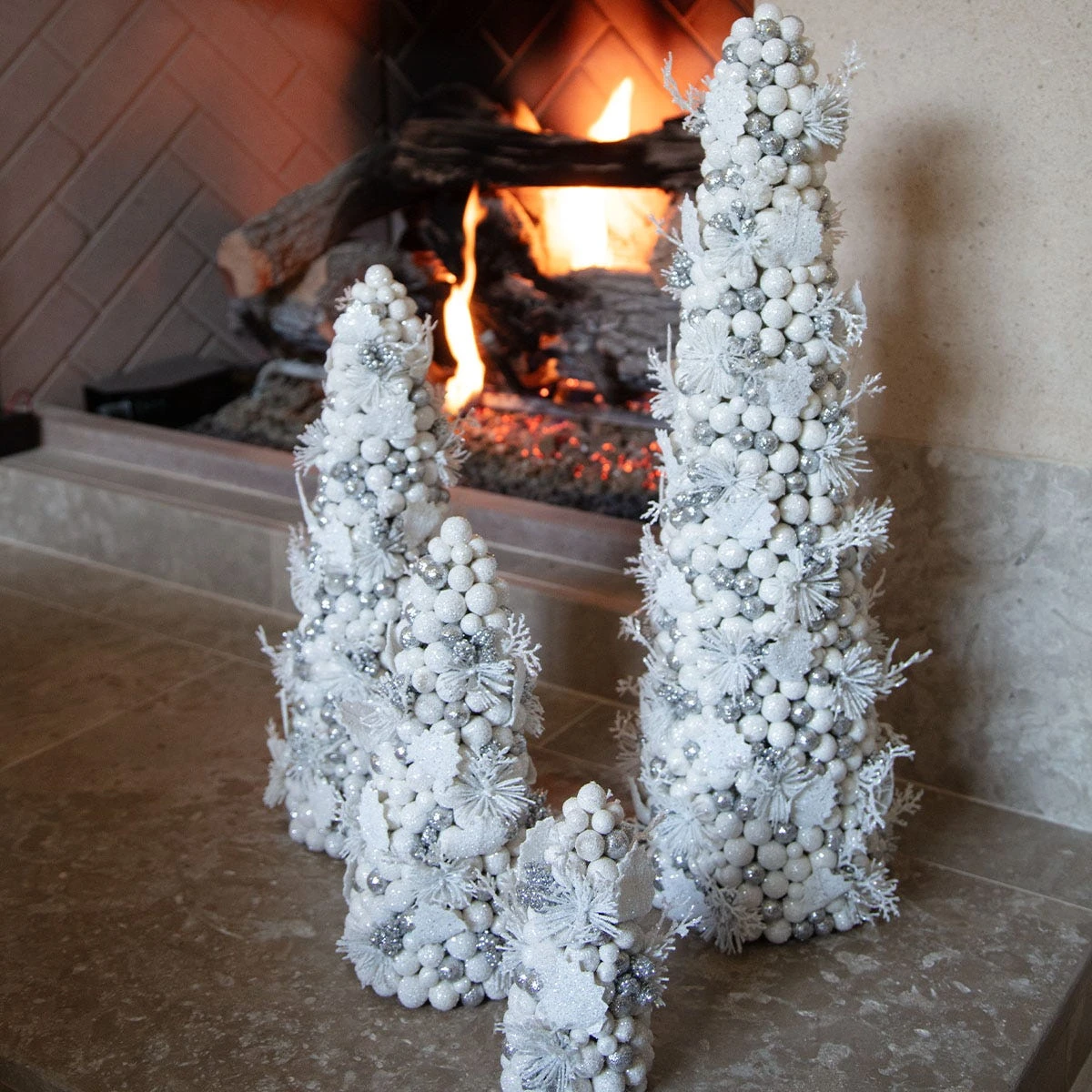 White & Silver Fireworks Tree 4 White & Silver Fireworks Tree - Image 2