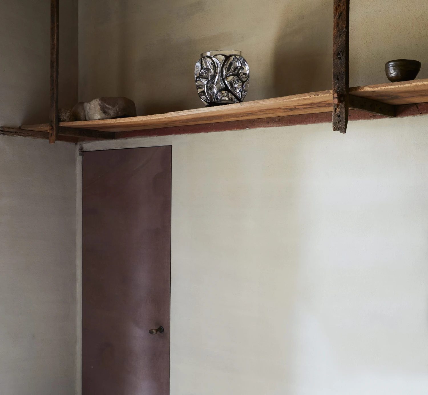 Lalique Tourbillons Vase, Clear & Black Limited Edition 4 Lalique Tourbillons Vase, Clear & Black Limited Edition - Image 2