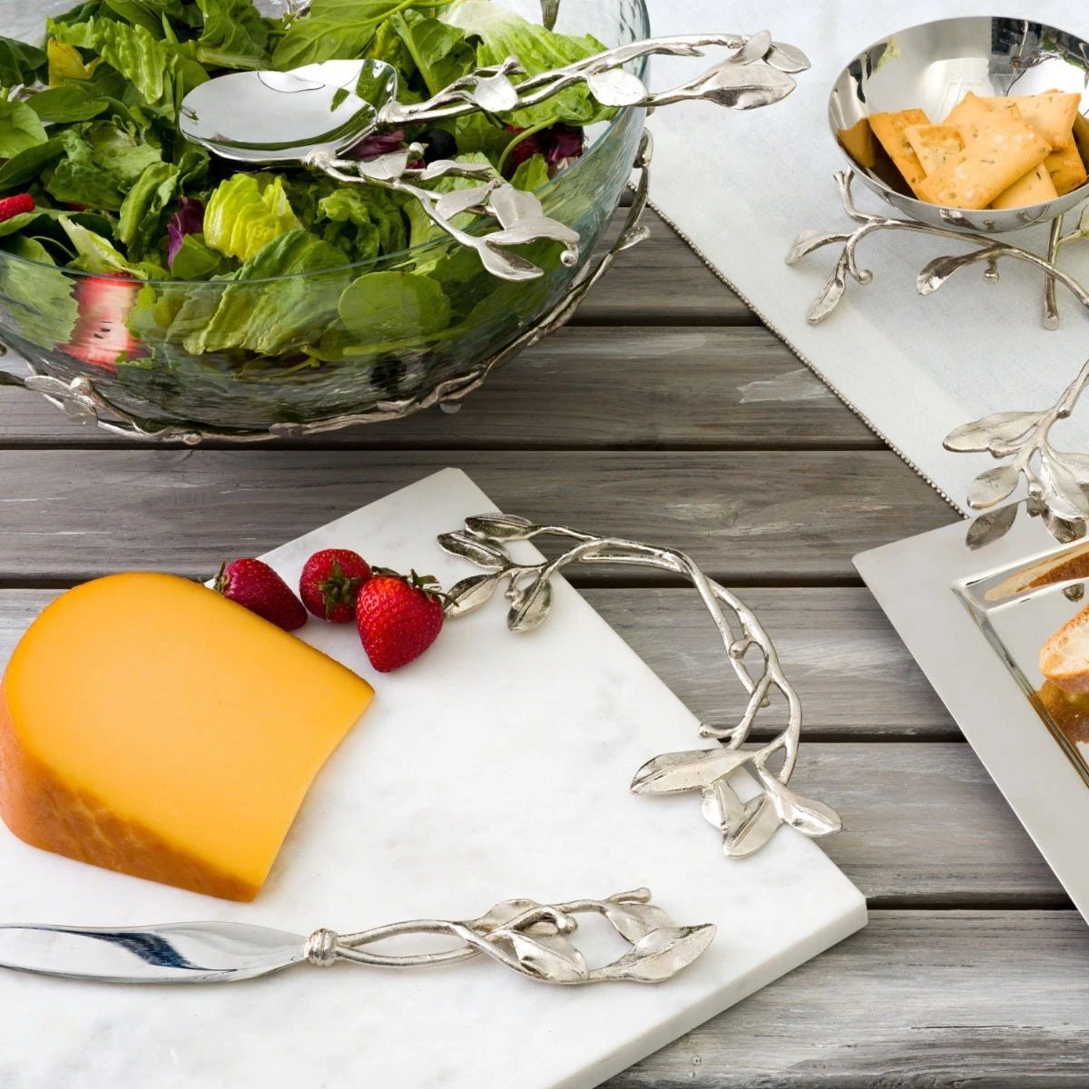 Laurel Cheeseboard With Knife 5 Laurel Cheeseboard With Knife - Image 3