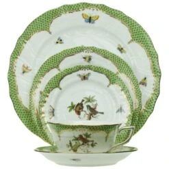 Rothschild Bird Green Border Dinnerware