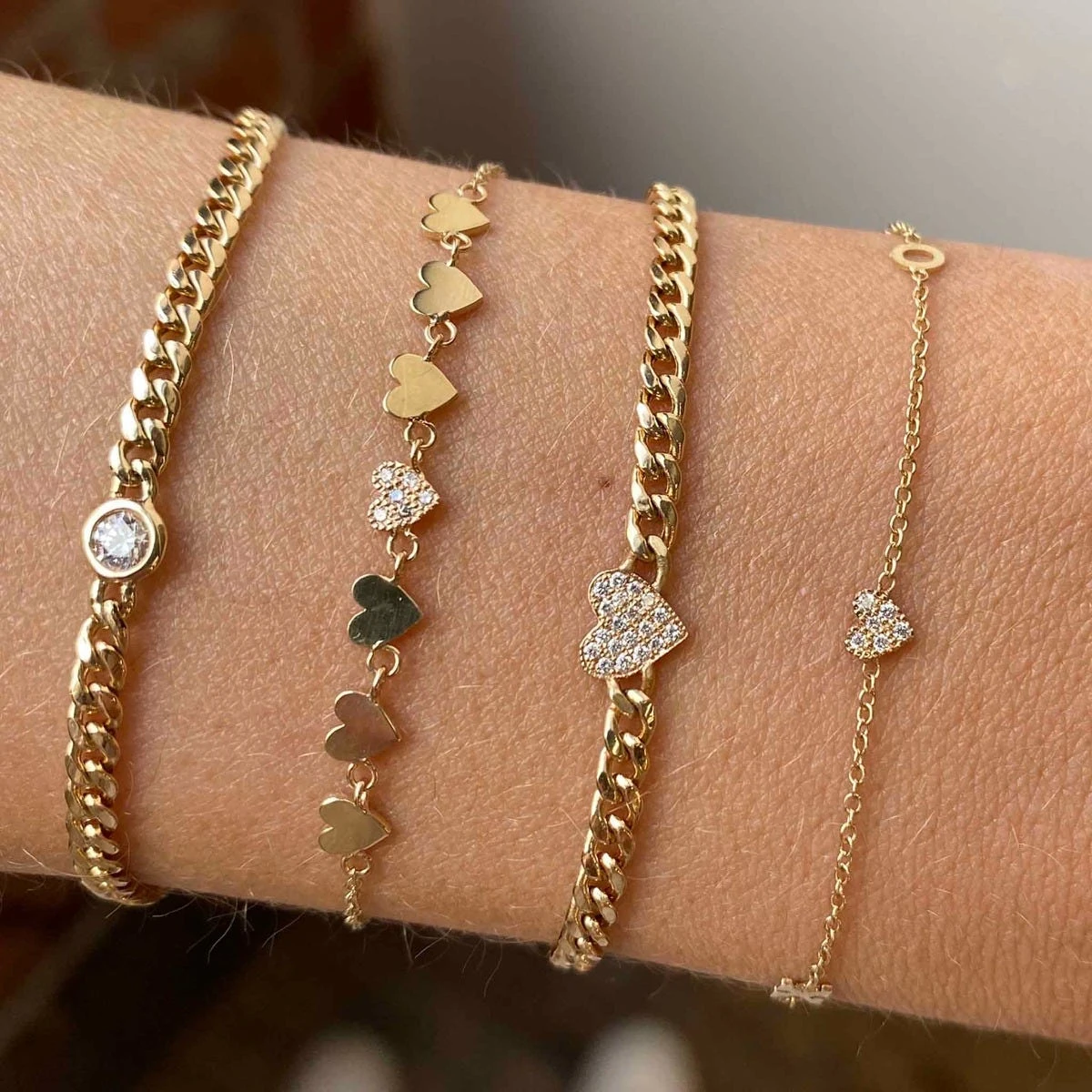 14K Midi Bitty Pave Diamond Heart Chain Bracelet 5 14K Midi Bitty Pave Diamond Heart Chain Bracelet - Image 3